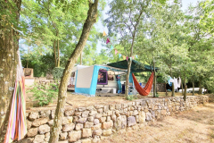 Camping-du-Vignal-familial-sud-ardeche-caravane