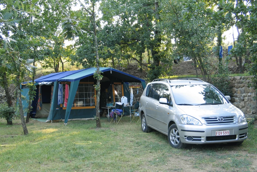 camping du vignal famille emplacement glamping pour vivre la slow life en Ardeche