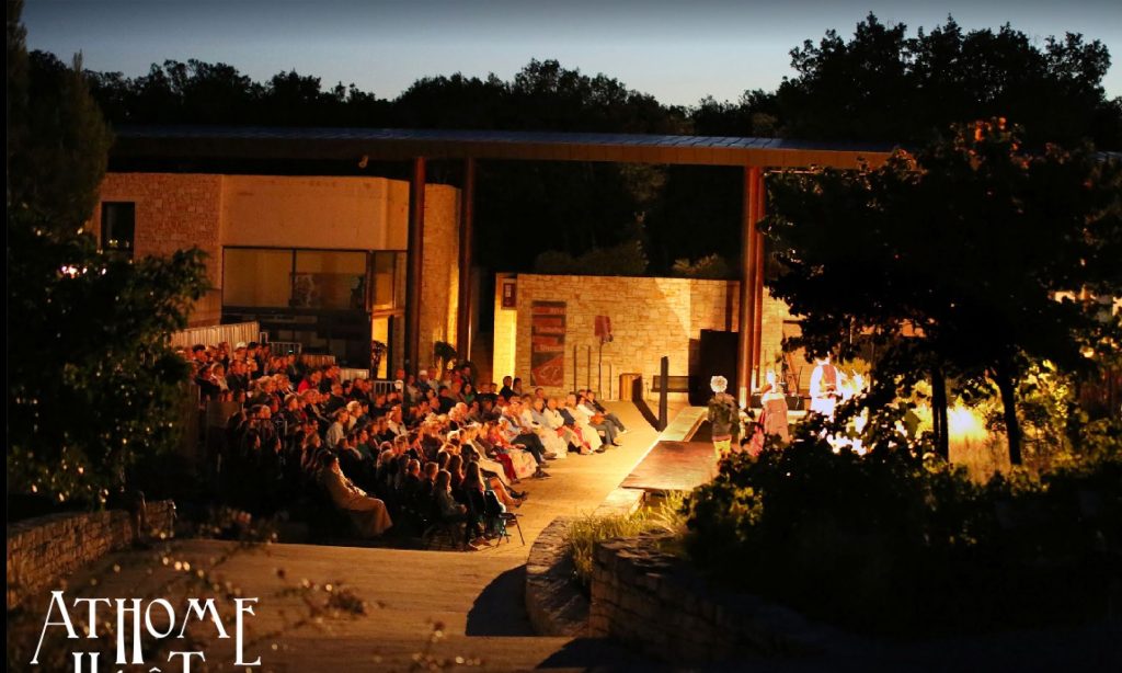 camping du vignal activités en sud ardeche aven d'orgnac theatre sous les étoiles pour vivre la slow life en Ardeche