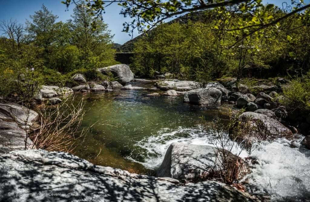Riviere dans les Cévennes pour vivre la slow life en Ardeche