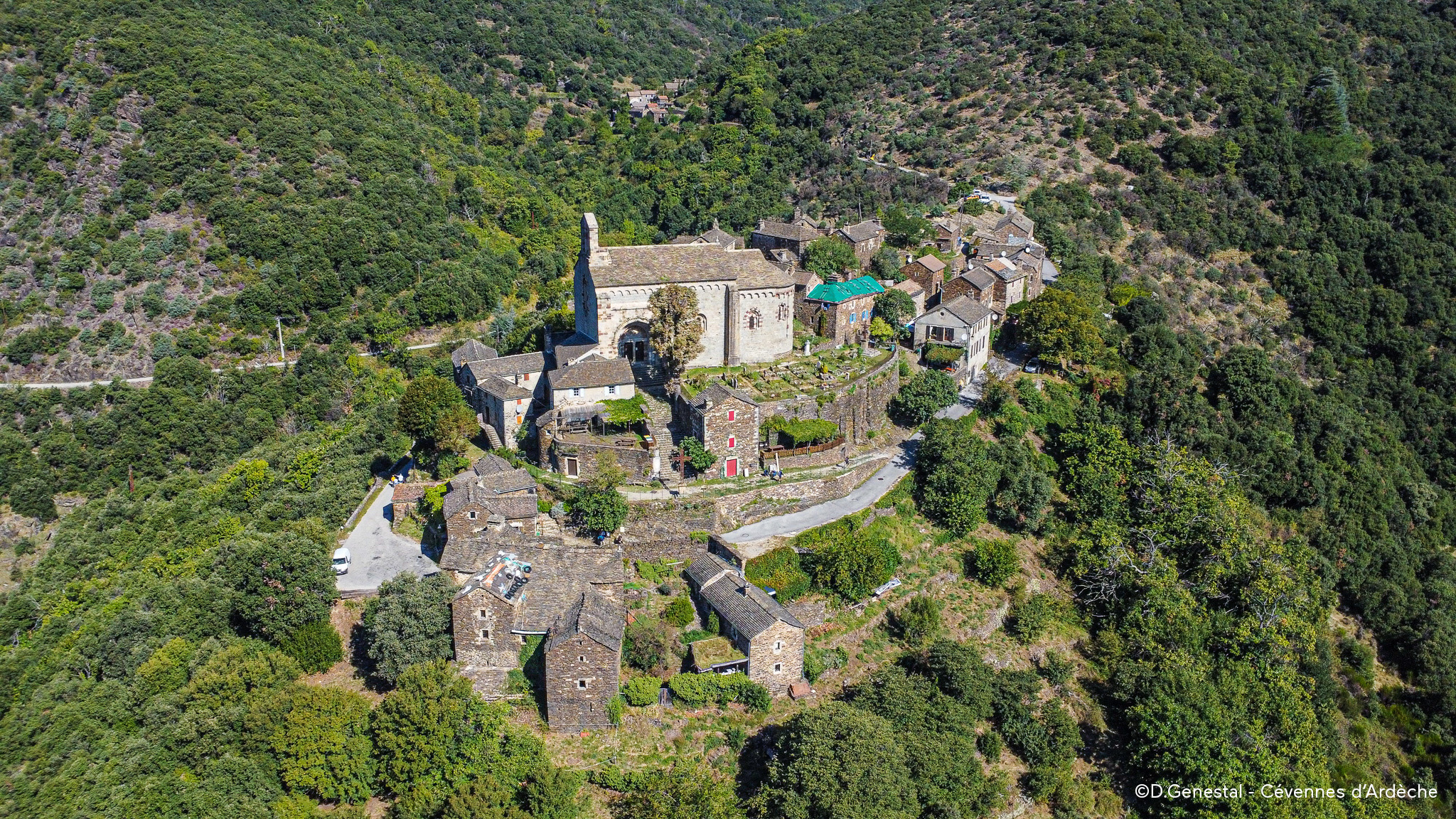 Randonnée dans les Cévennes pour vivre la slow life en Ardeche