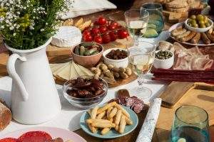 Marchés en Ardèche autour de Lablachère : guide complet 2026